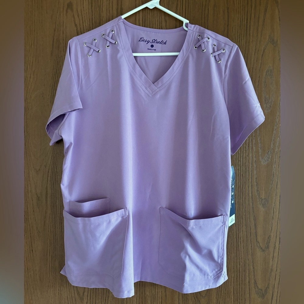 Easy Stretch V-neck Lavender Scrub Top size L.